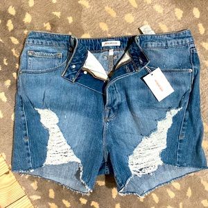 Good American distressed jean shorts